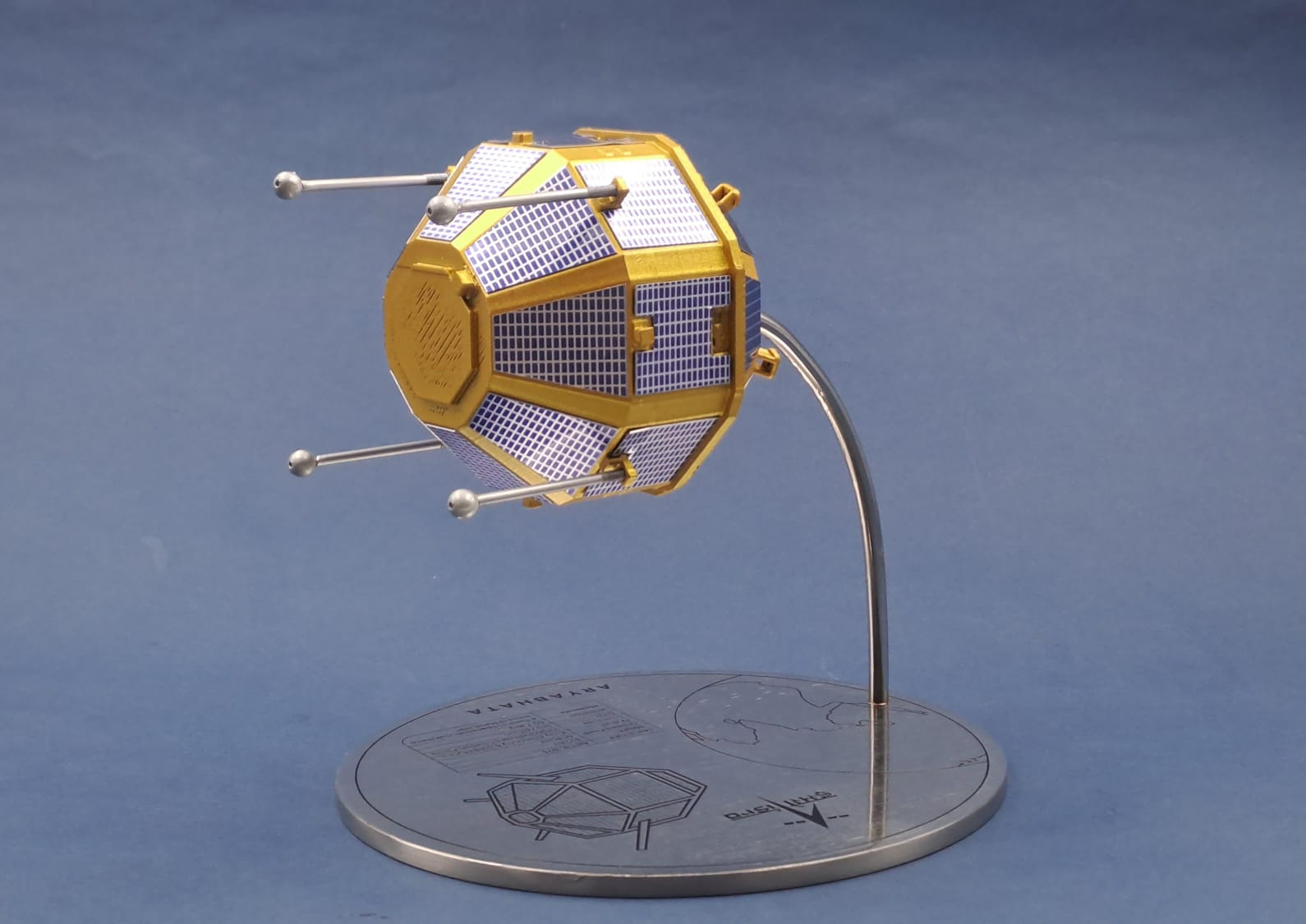 Aryabhata | 50th Anniversary 1:18 Model | India's First Satellite - Globe - Indic Inspirations