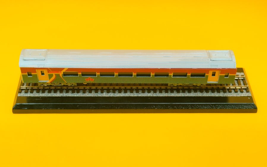 Deccan Queen Express | 1:100 Scale Model - train models - Indic Inspirations