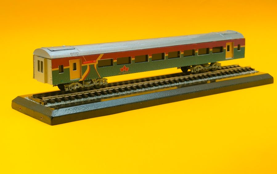 Deccan Queen Express | 1:100 Scale Model - train models - Indic Inspirations