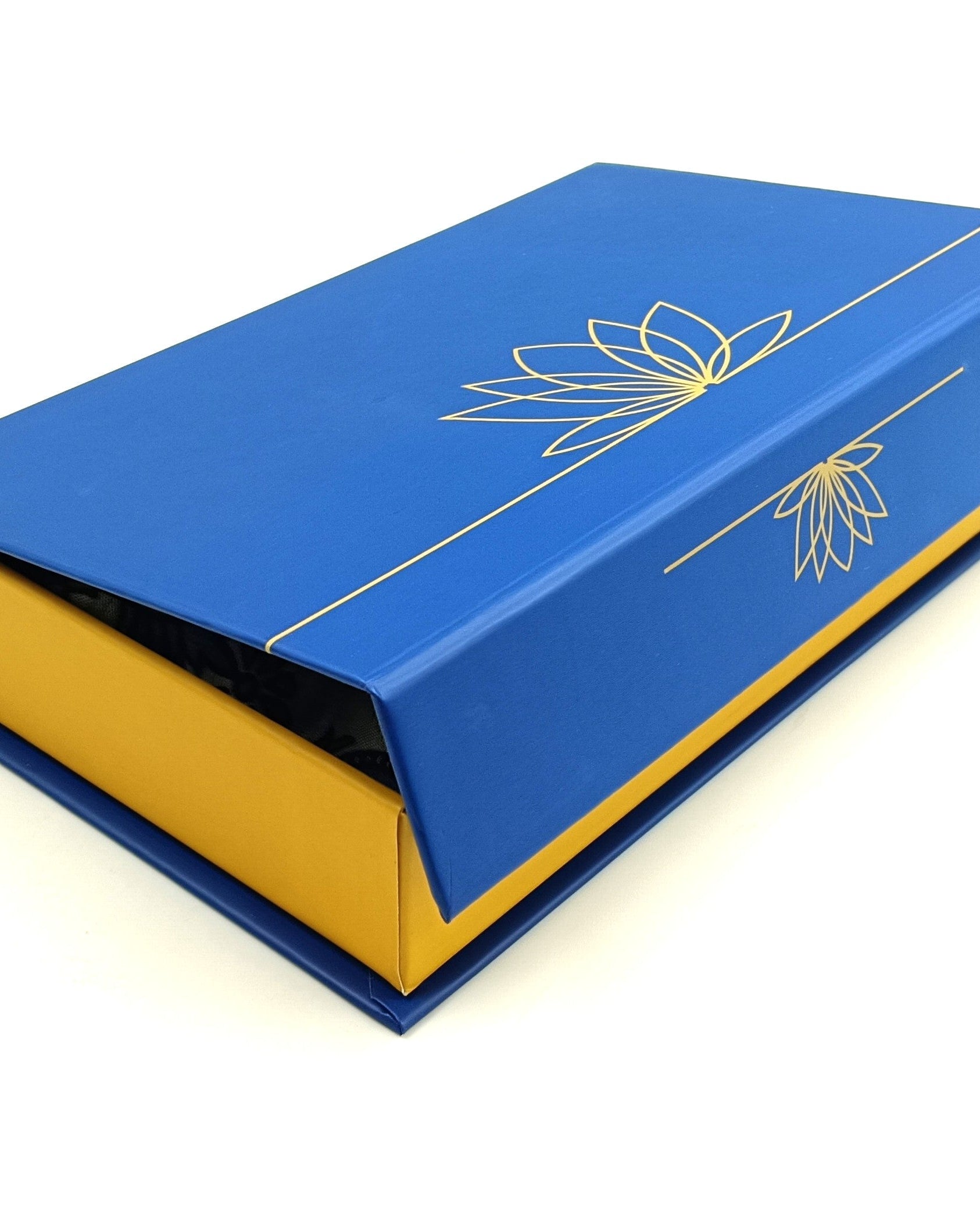 Mashu Printed Stole - Necktie with pocket square gift set - Indic Inspirations