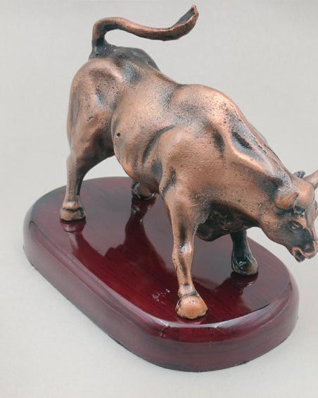 BSE Bull Metal Model | Mumbai - Dance awards - indic inspirations