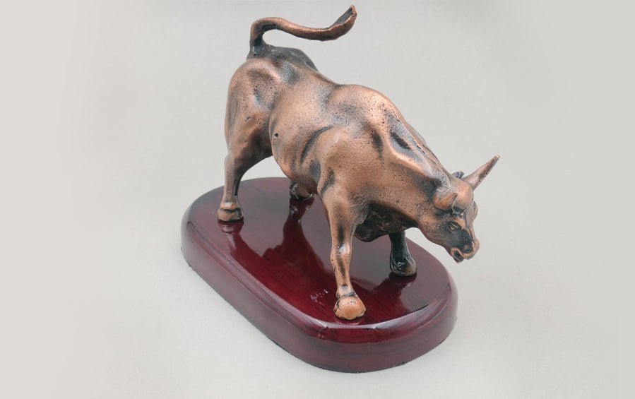BSE Bull Metal Model | Mumbai - Dance awards - indic inspirations