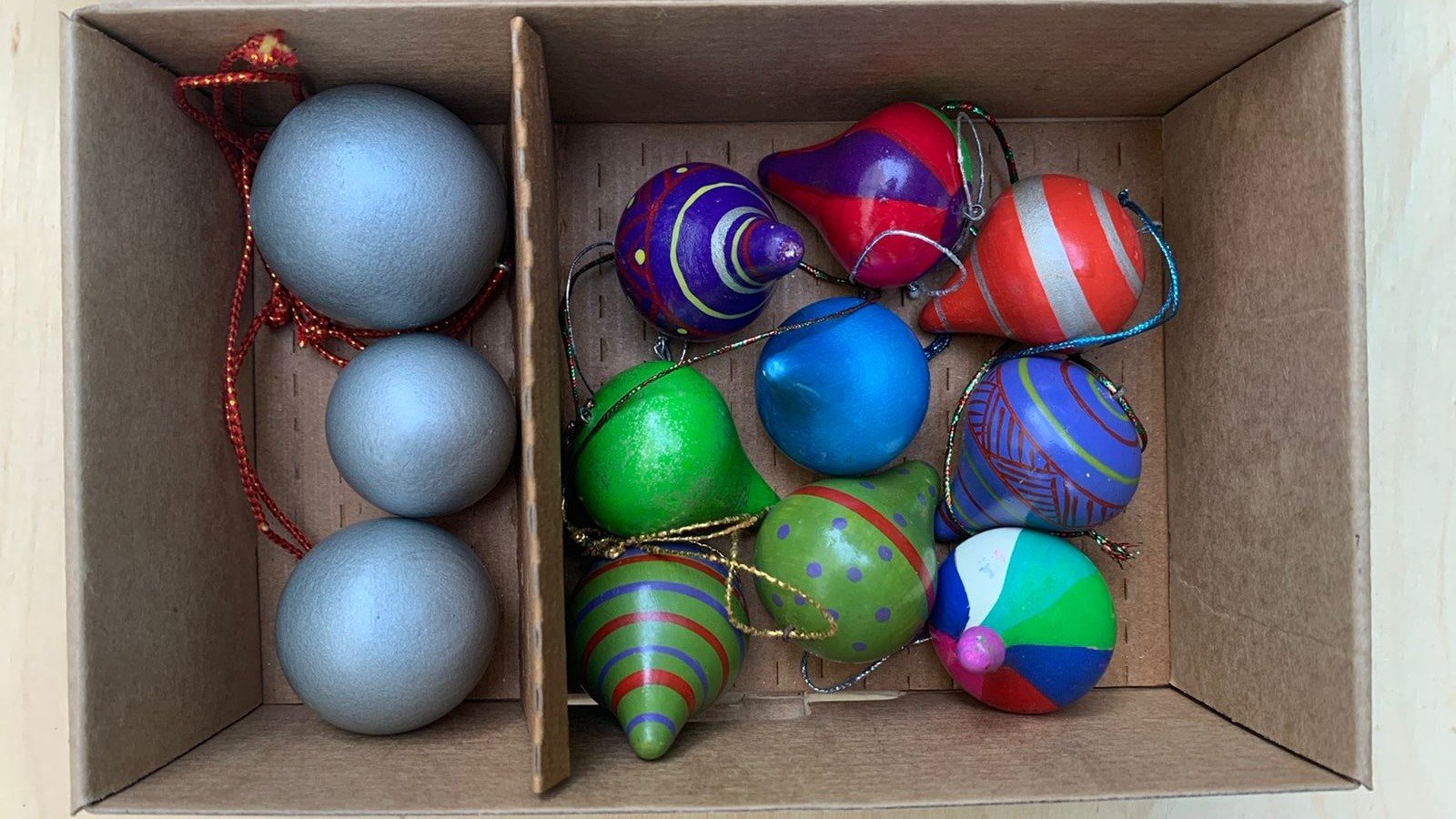 Decorative Hanging Drop Shaped & Silver Balls Set - Décor hanging - indic inspirations