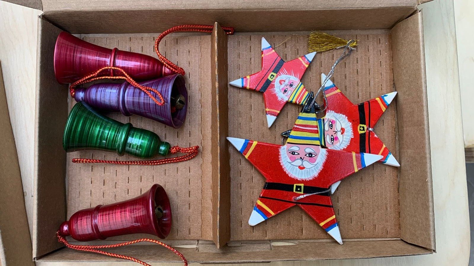 Decorative Hanging Santa Stars & Bells Set - Décor hanging - indic inspirations