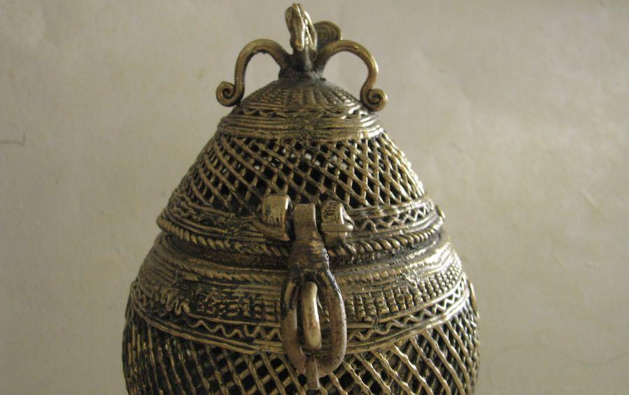 DHOKRA - JEWELLERY BOX - Dhokra artifacts - indic inspirations