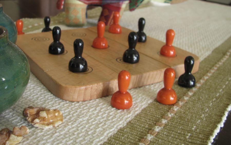 SIX MEN'S MORRIS - Games - indic inspirations