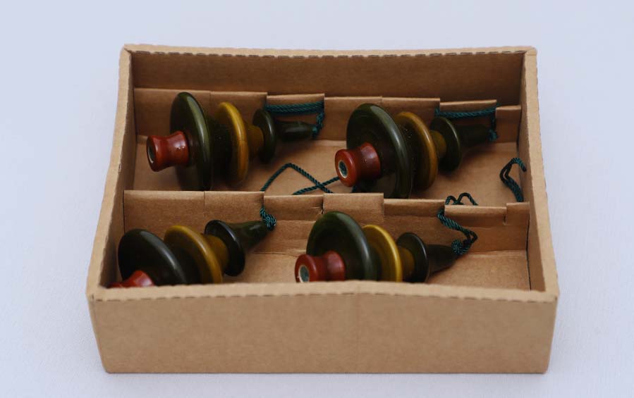 Wooden Christmas Decor : PINE ( Set of 4) - Décor hanging - indic inspirations