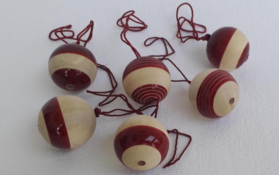 Wooden Christmas Decor : YULTIDE BAUBLES – Red (Set of Six) - Décor hanging - indic inspirations