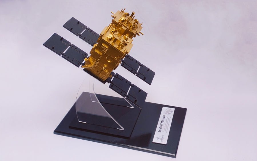 Isro Modles Buy ISRO SpaDeX | Rendezvous in Space | Scale Model Online - VYOM ...