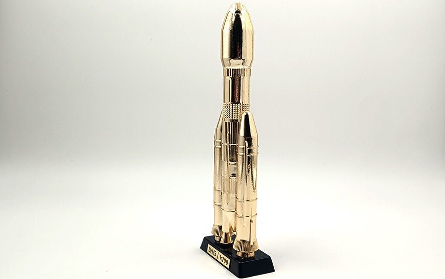 LVM 3 1:200 | Gold Plated Scale Model - rocket models - Indic Inspirations