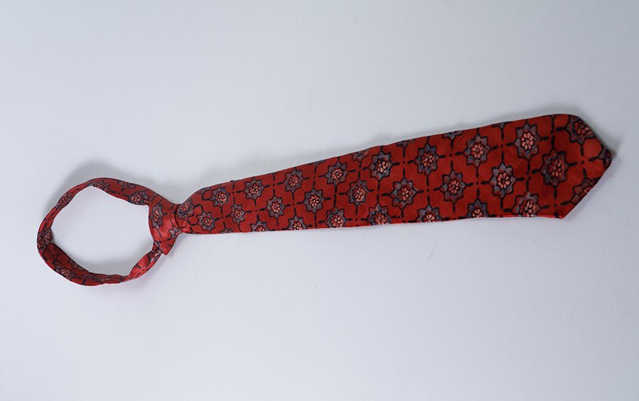 AJRAKH PRINT- SILK TIE WITH POCKET SQUARE RED - Necktie with pocket square gift set - indic inspirations
