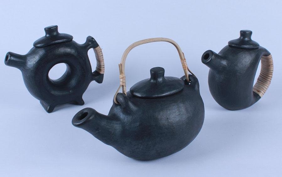 Black Pottery Miniature Kettles :: Set of 6 - Miniature Kettles - indic inspirations