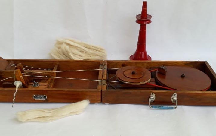 Box Charkha- Spinning Wheel - Spinning wheels - indic inspirations