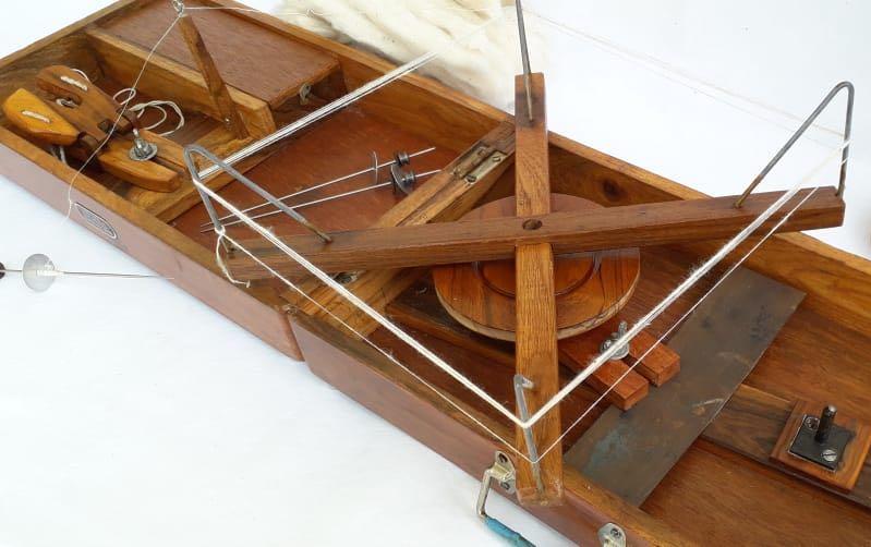 Box Charkha- Spinning Wheel - Spinning wheels - indic inspirations