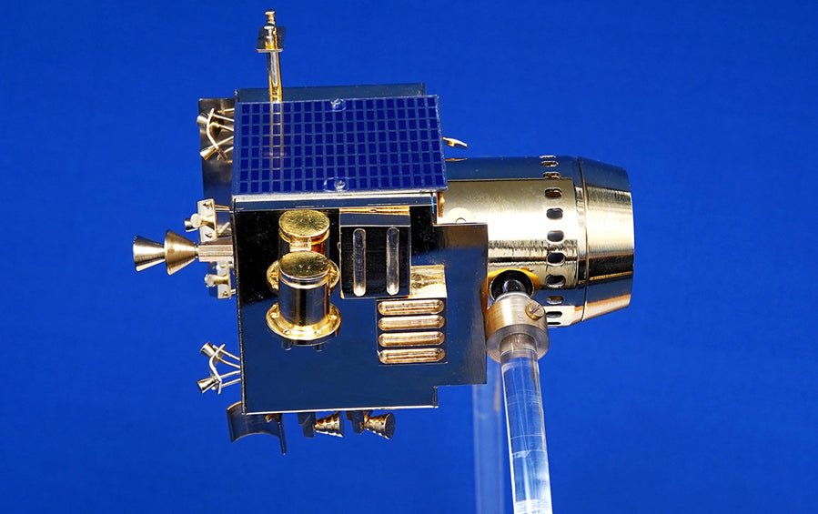Chandrayaan Orbiter Scale Model 1:25 - rocket models - indic inspirations