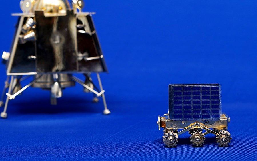 Chandrayaan Pragyaan Rover Scale Model 1:20 - rocket models - indic inspirations