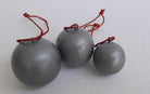 Decorative Balls in Silver Colour :: Set of 3 - Décor hanging - indic inspirations