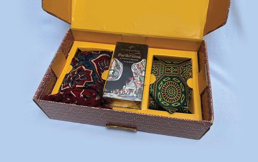 Gujarat Arts & Crafts | Gift Box (S) - Gift packs - indic inspirations