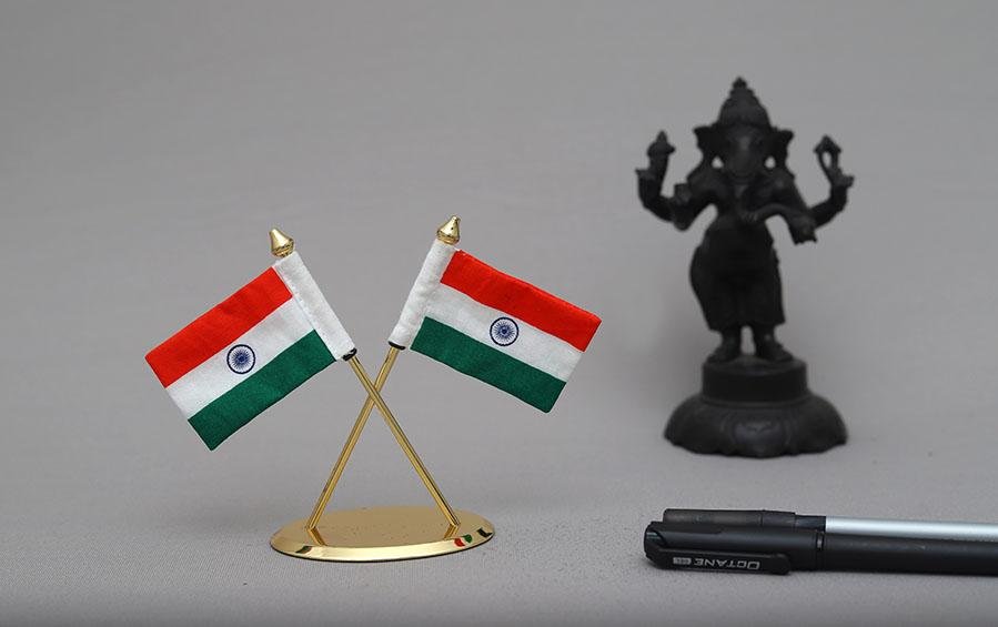 Indian Cross Table 2 Flags Miniature - Miniature table flags - indic inspirations