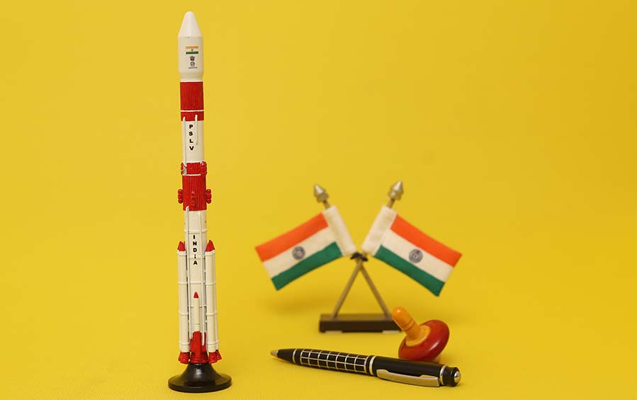 PSLV | Aluminium Scale Model 1:200 - rocket models - indic inspirations