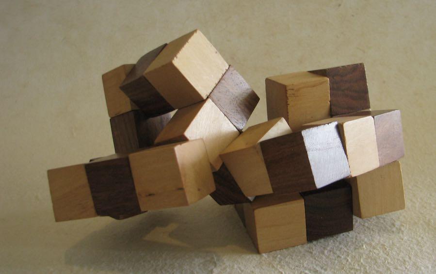SNAKE CUBE PUZZLE - puzzles - indic inspirations