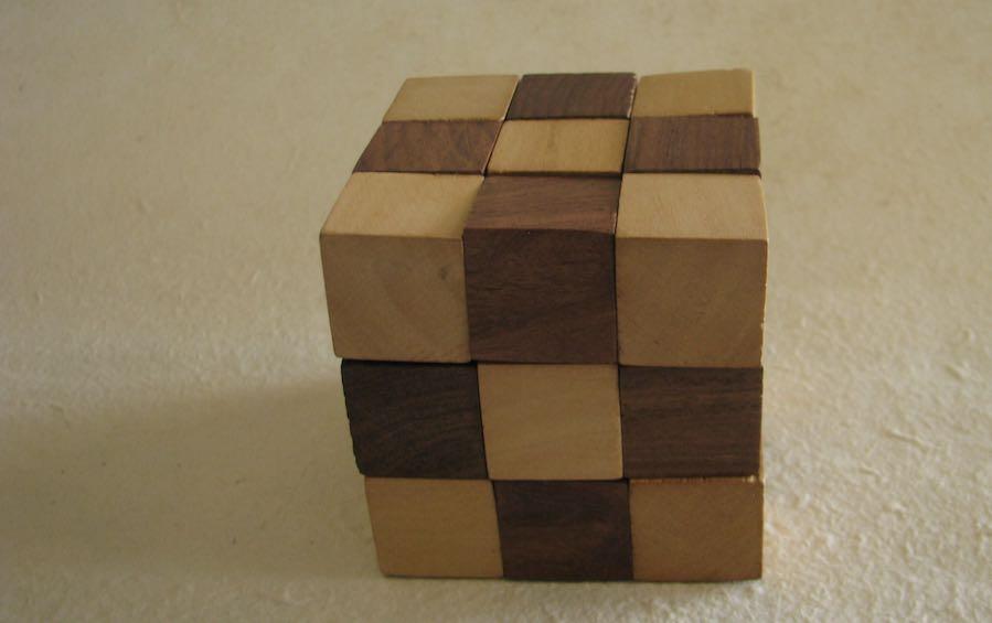 SNAKE CUBE PUZZLE - puzzles - indic inspirations