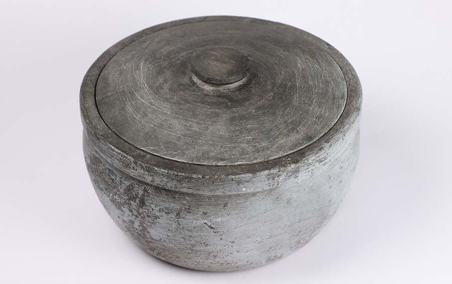 Soapstone Chapatti Box - 1.5 Lit - Casseroles - indic inspirations