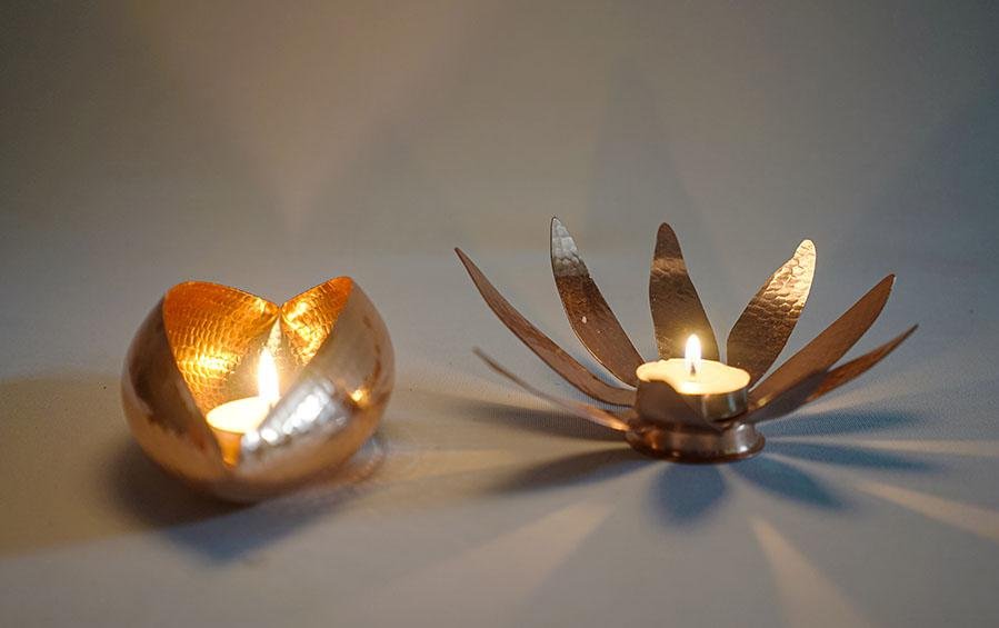 SUNFLOWER & COPPER POD T-LIGHT - Candle-holders - indic inspirations