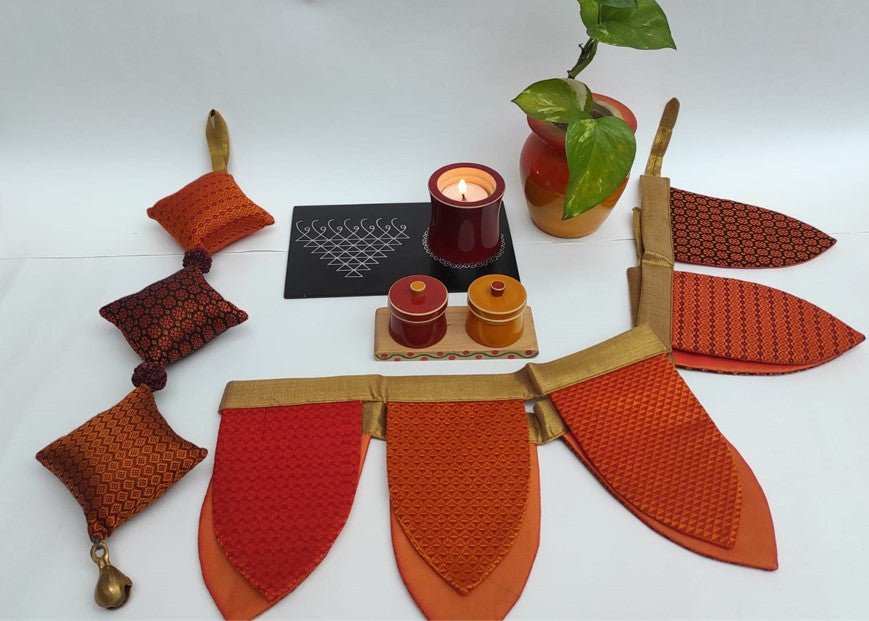 Varnam Gift Kit (M) - Gift Sets - indic inspirations