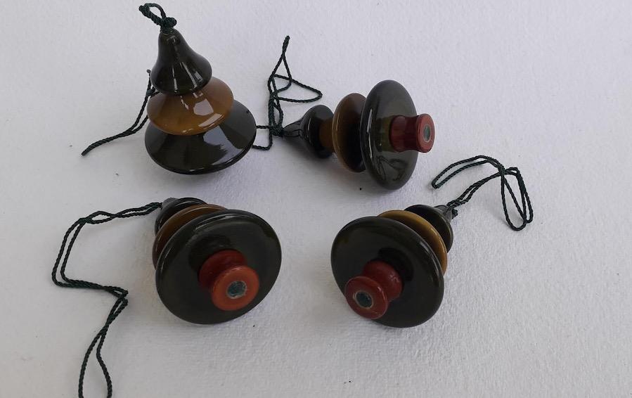 Wooden Christmas Decor : PINE ( Set of 4) - Décor hanging - indic inspirations