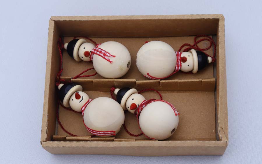 Wooden Christmas Décor : YULTIDE SNOWMAN (set of 4) - Décor hanging - indic inspirations